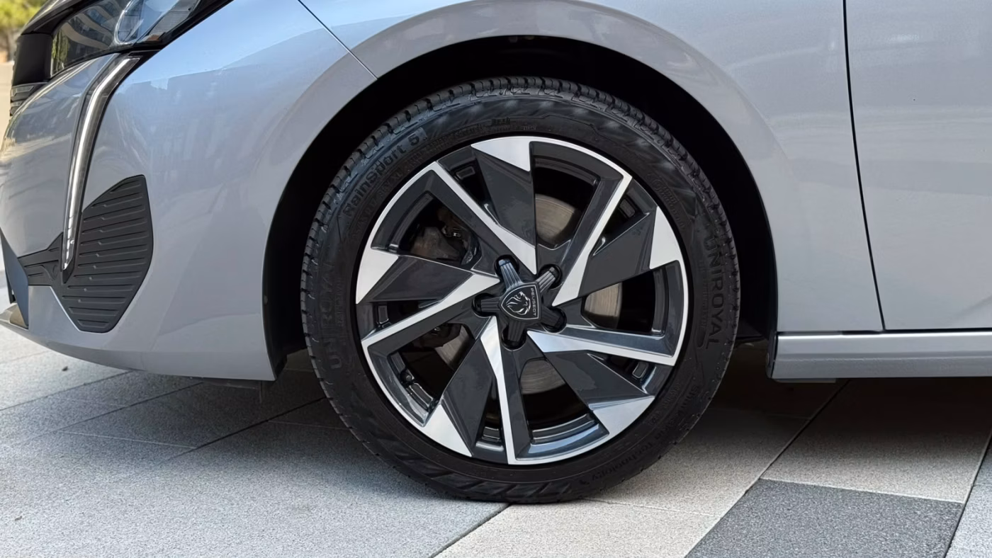 Peugeot 308 фото 12
