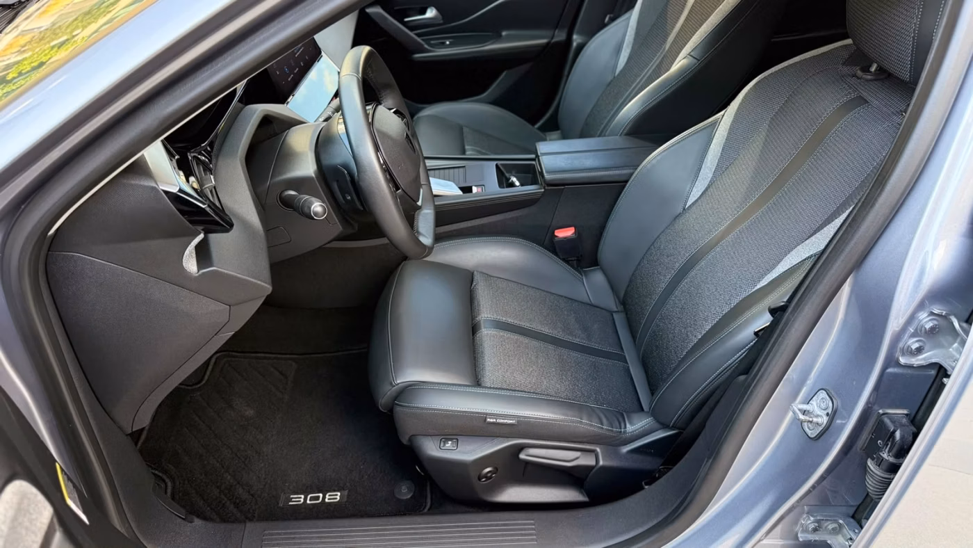 Peugeot 308 фото 14