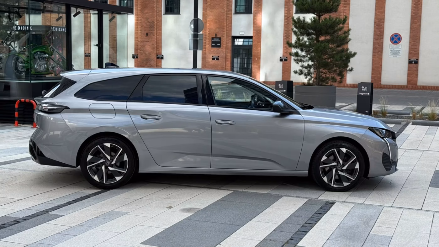 Peugeot 308 фото 8