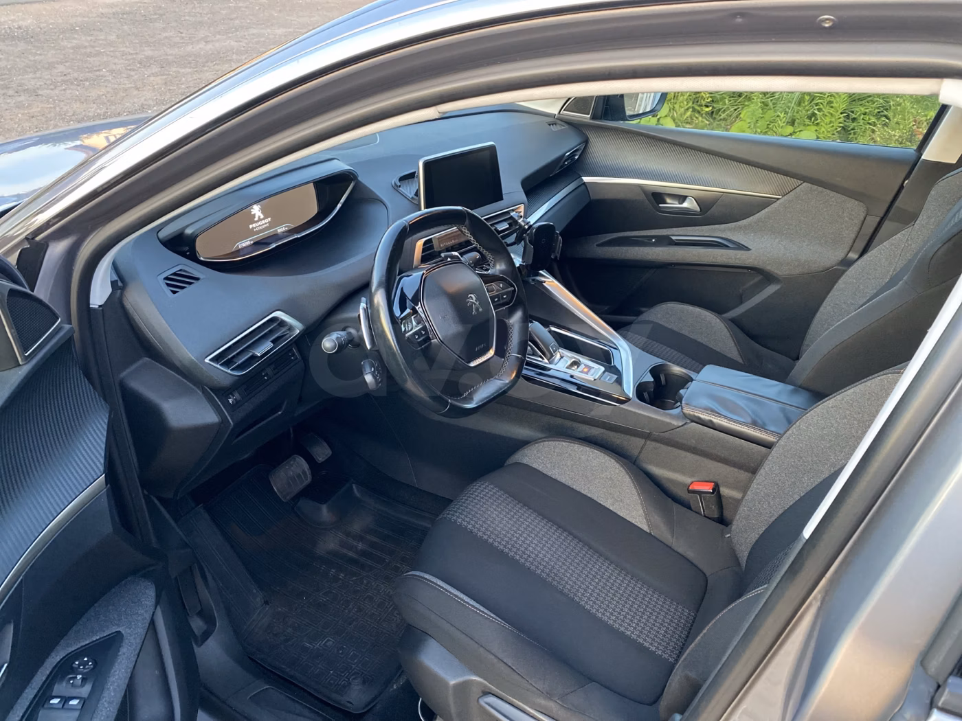 Peugeot 3008 фото 10