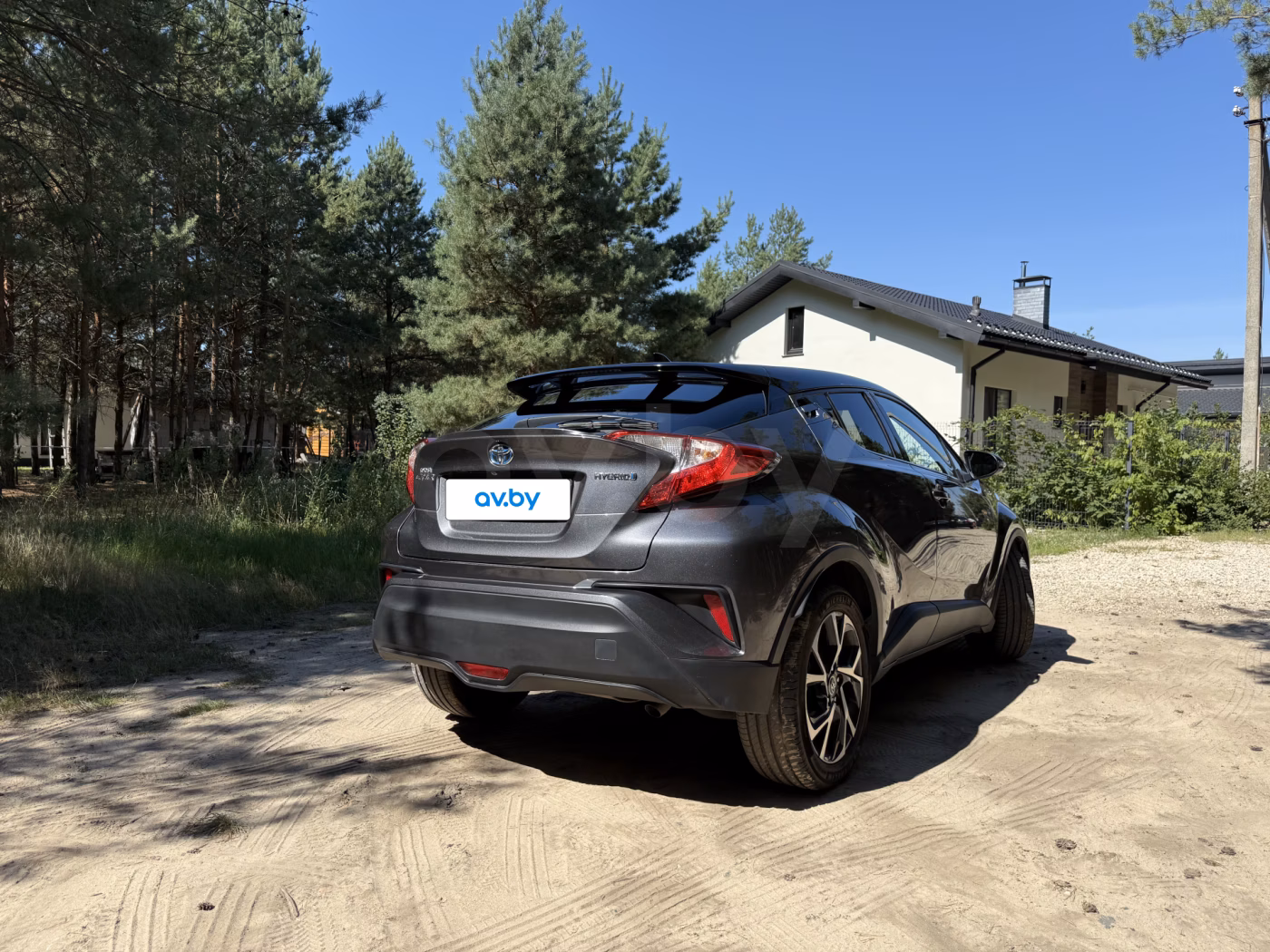Toyota C-HR фото 7