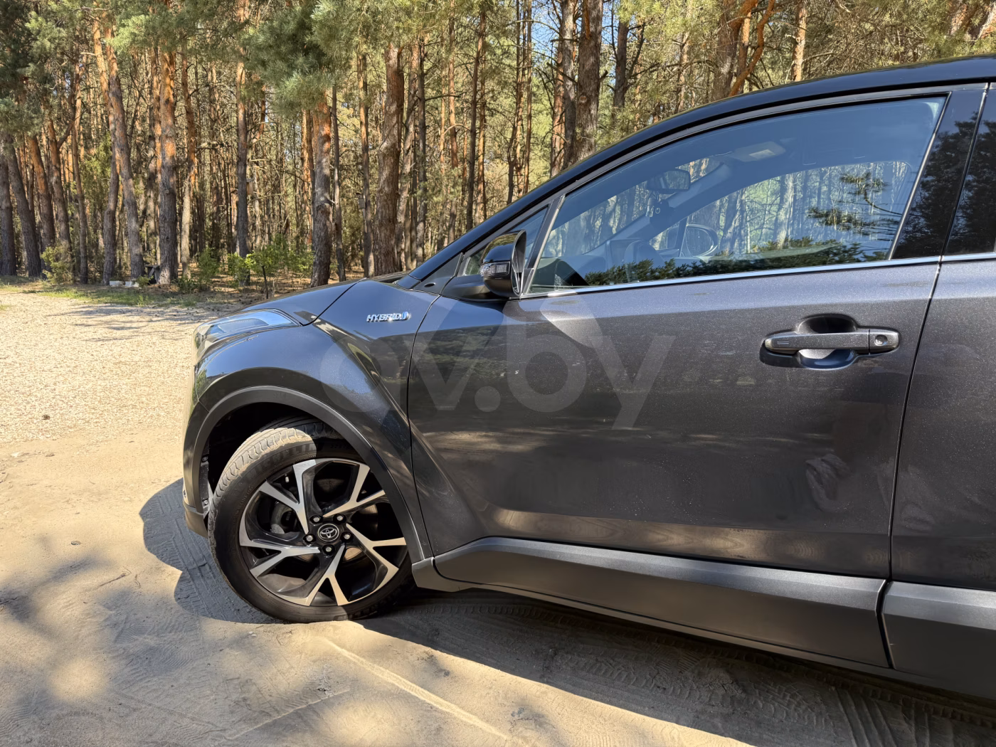 Toyota C-HR фото 9