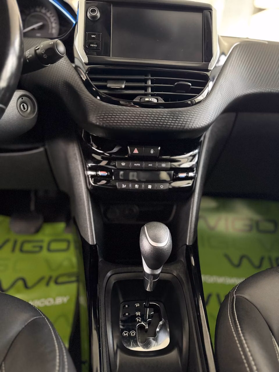 Peugeot 2008 фото 13