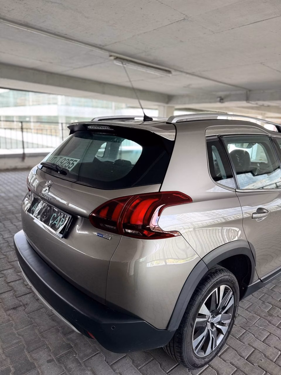 Peugeot 2008 фото 7