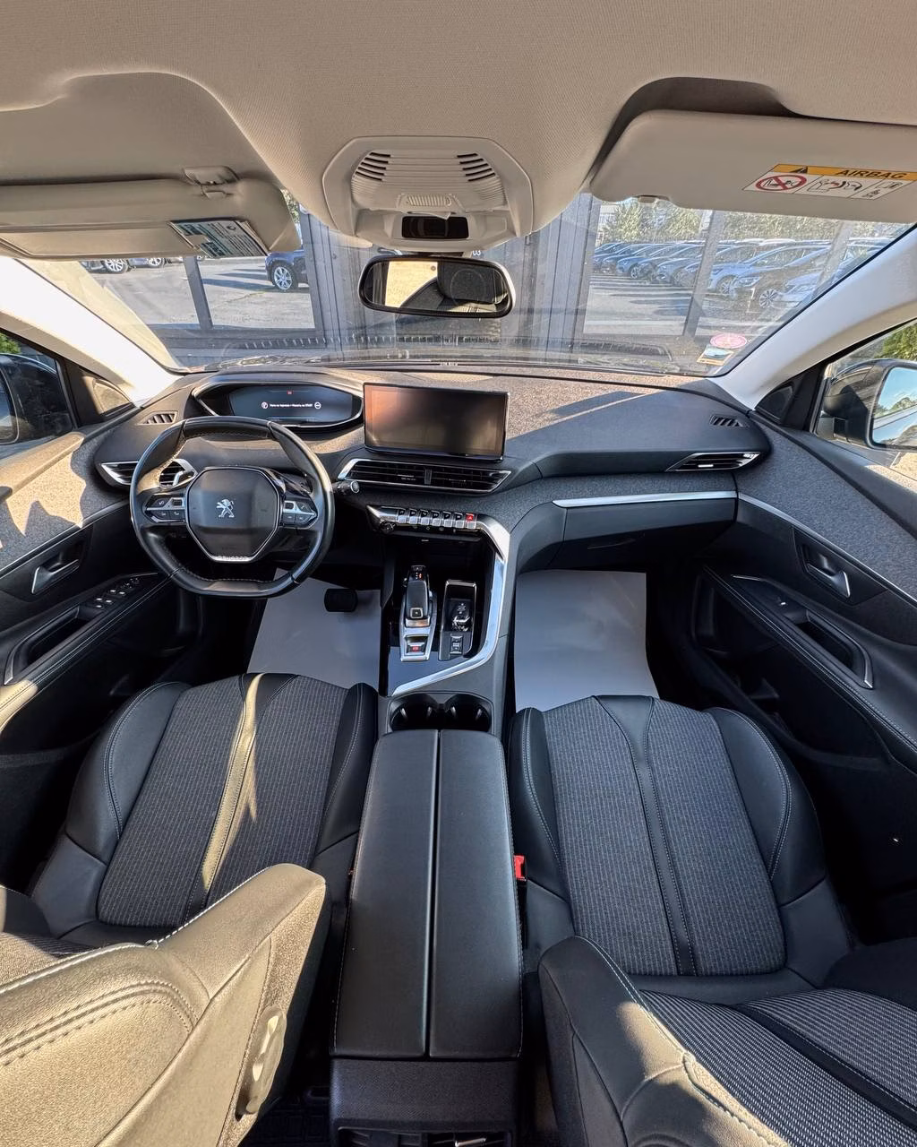 Peugeot 5008 фото 9
