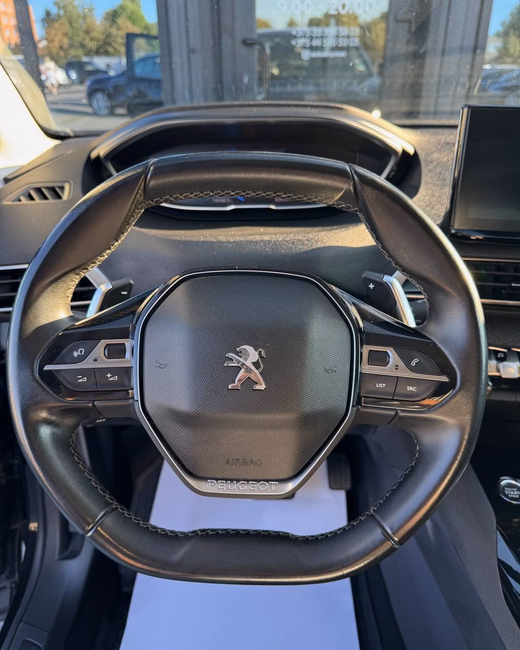 Peugeot 5008 фото 10