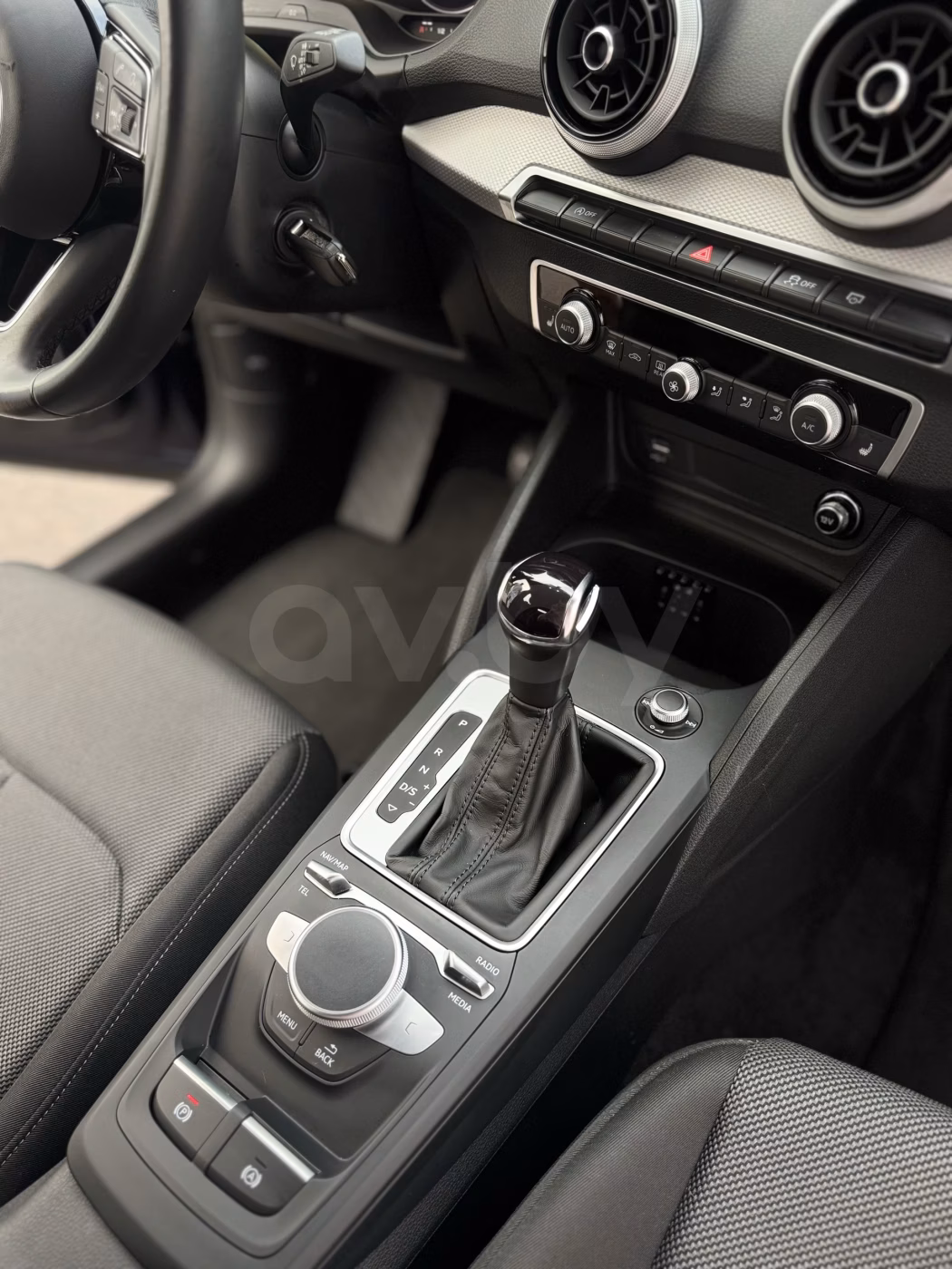 Audi Q2 фото 5