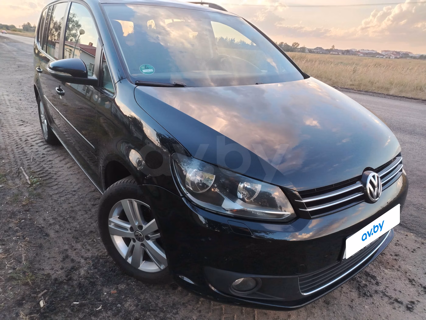 Volkswagen Touran фото 2