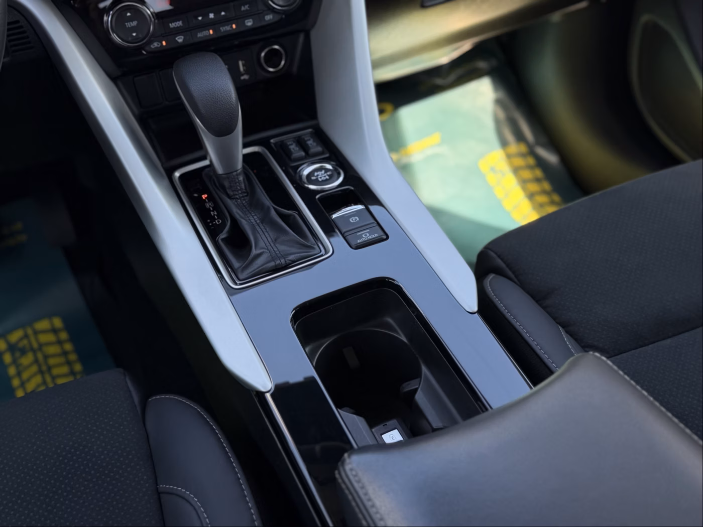Mitsubishi Eclipse Cross фото 18