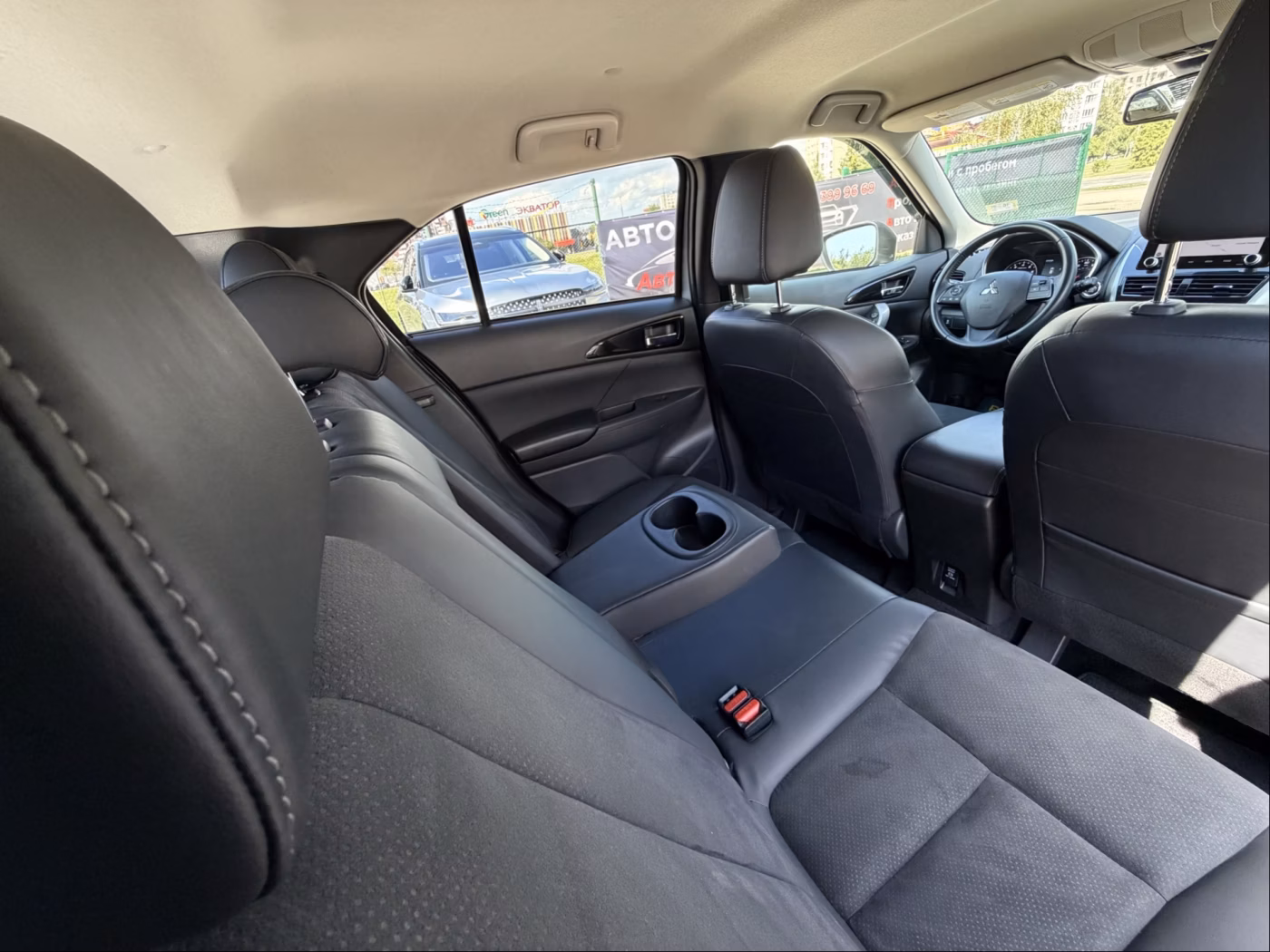 Mitsubishi Eclipse Cross фото 12