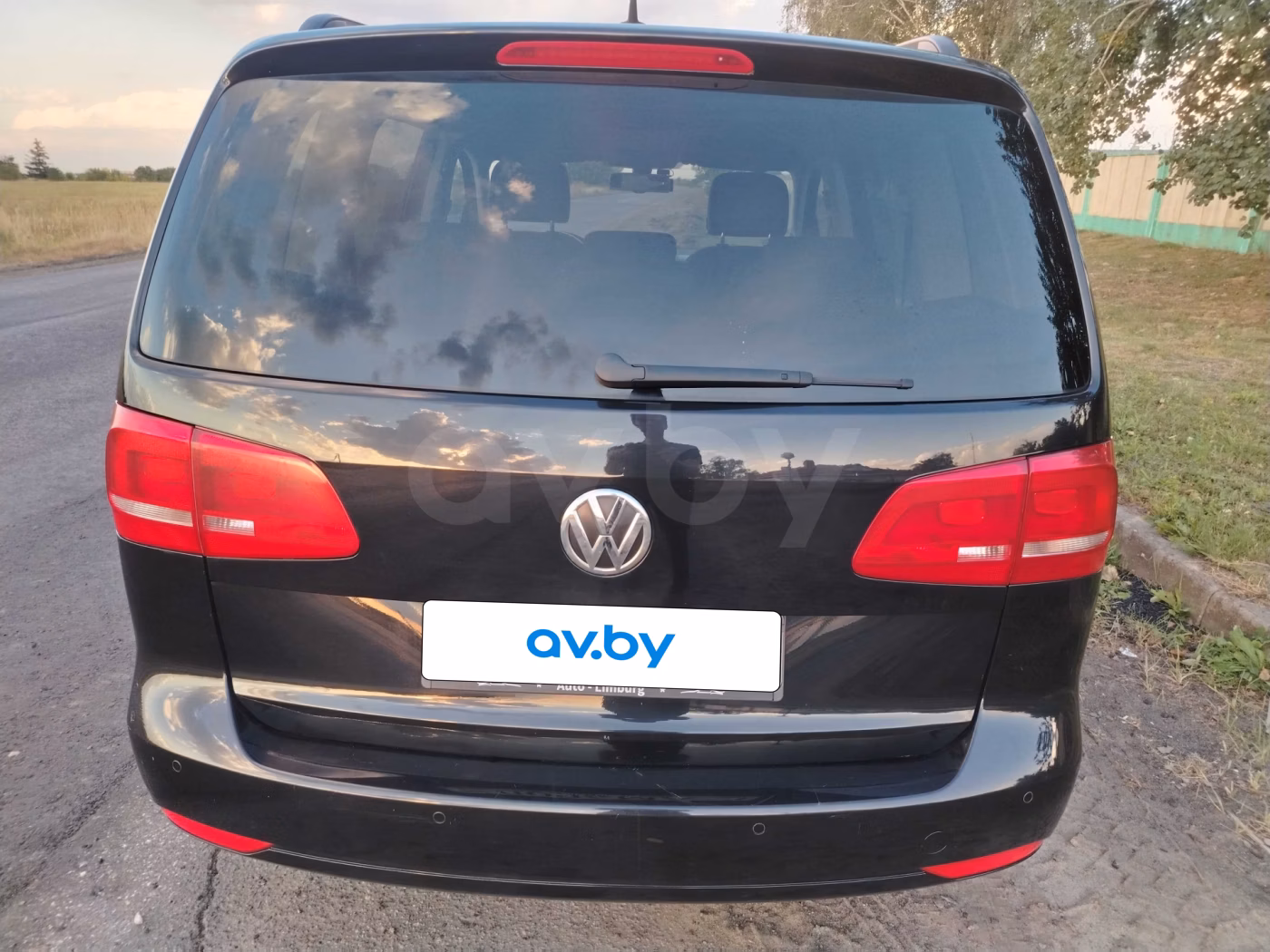 Volkswagen Touran фото 9