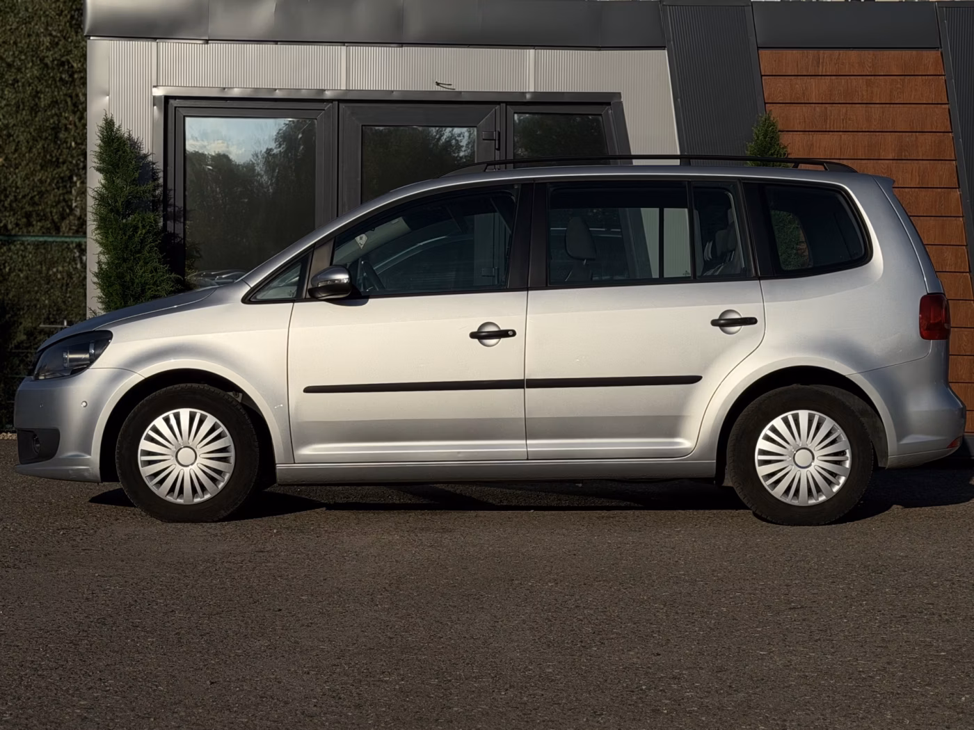 Volkswagen Touran фото 6