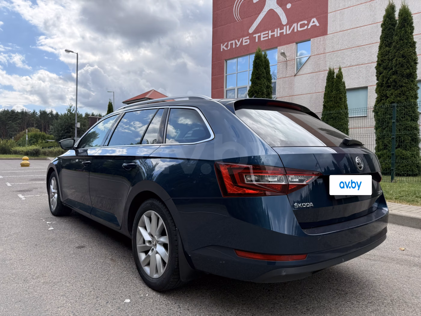 Skoda Superb фото 8