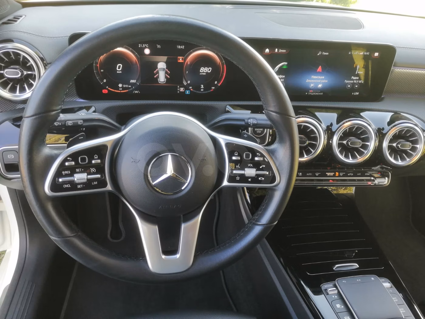 Mercedes-Benz CLA фото 30
