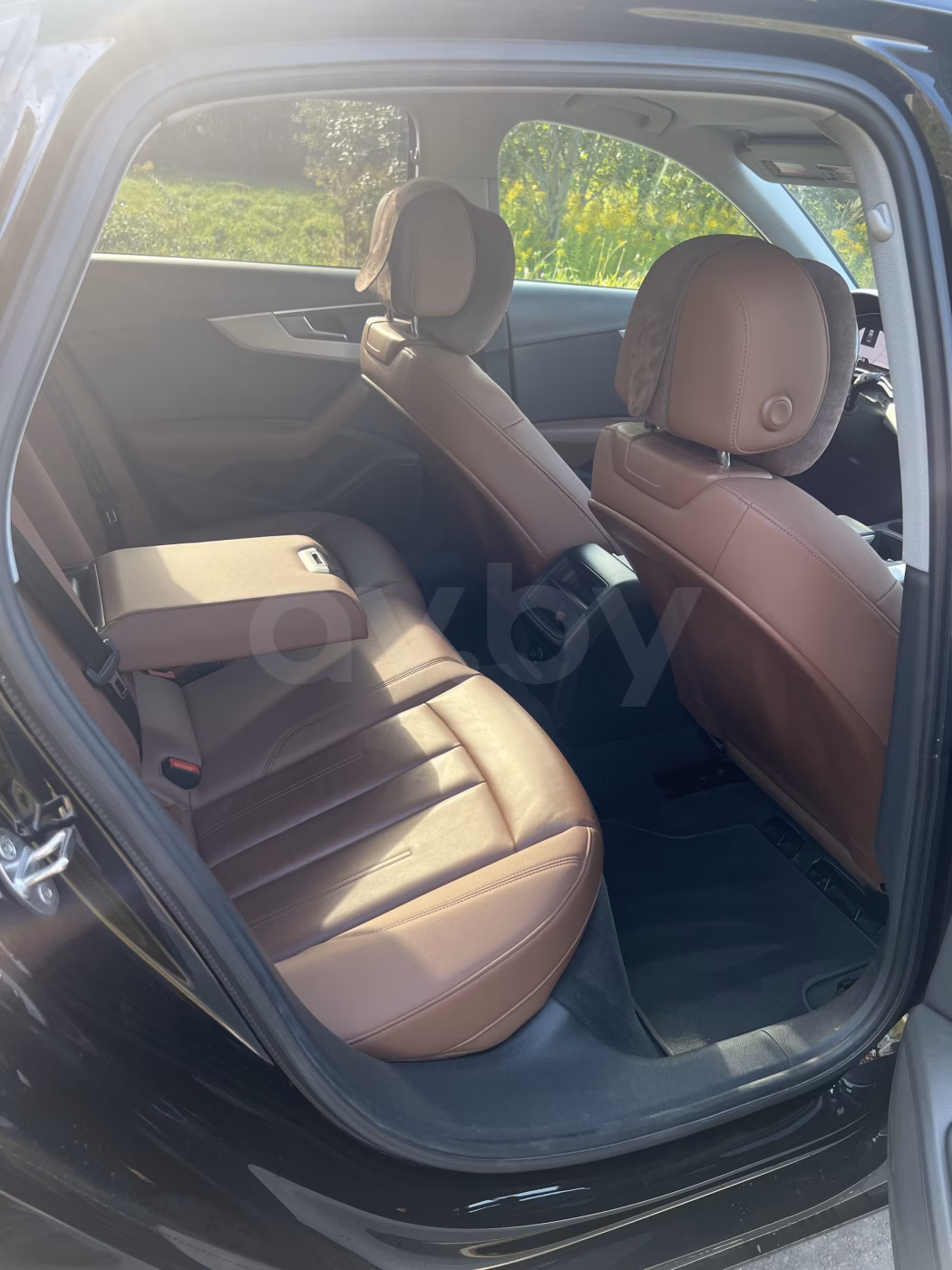 Audi A4 фото 9