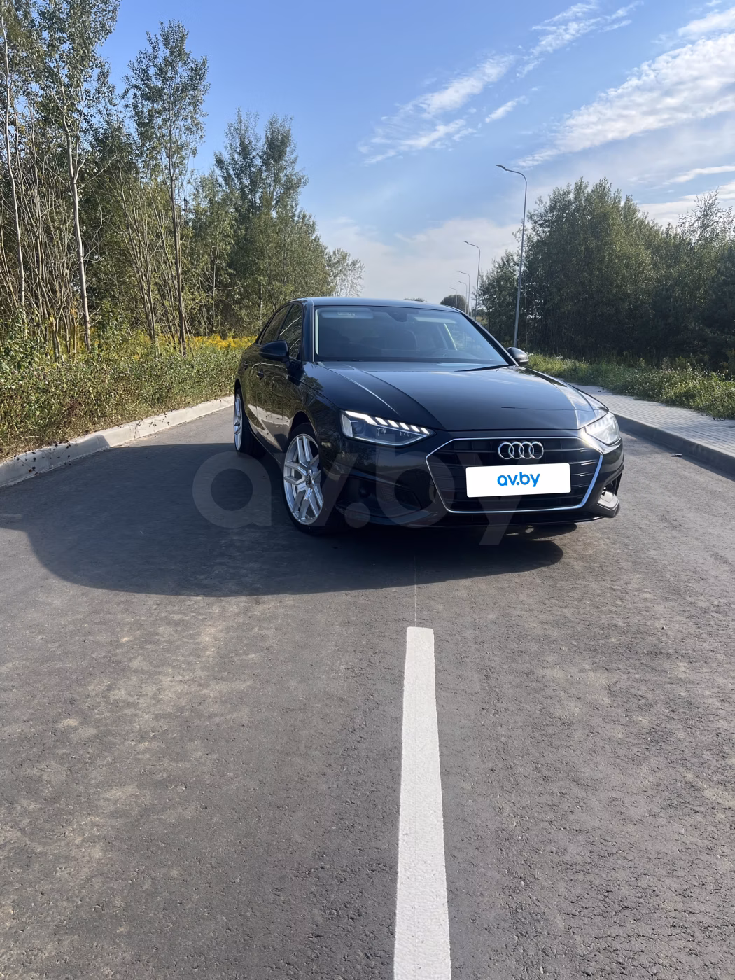 Audi A4 фото 2