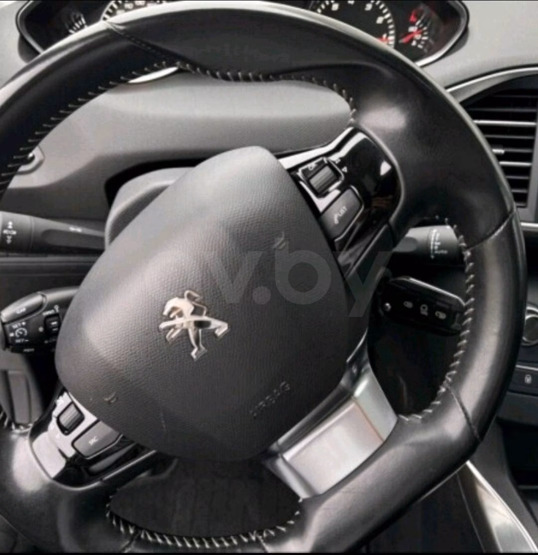 Peugeot 308 фото 11