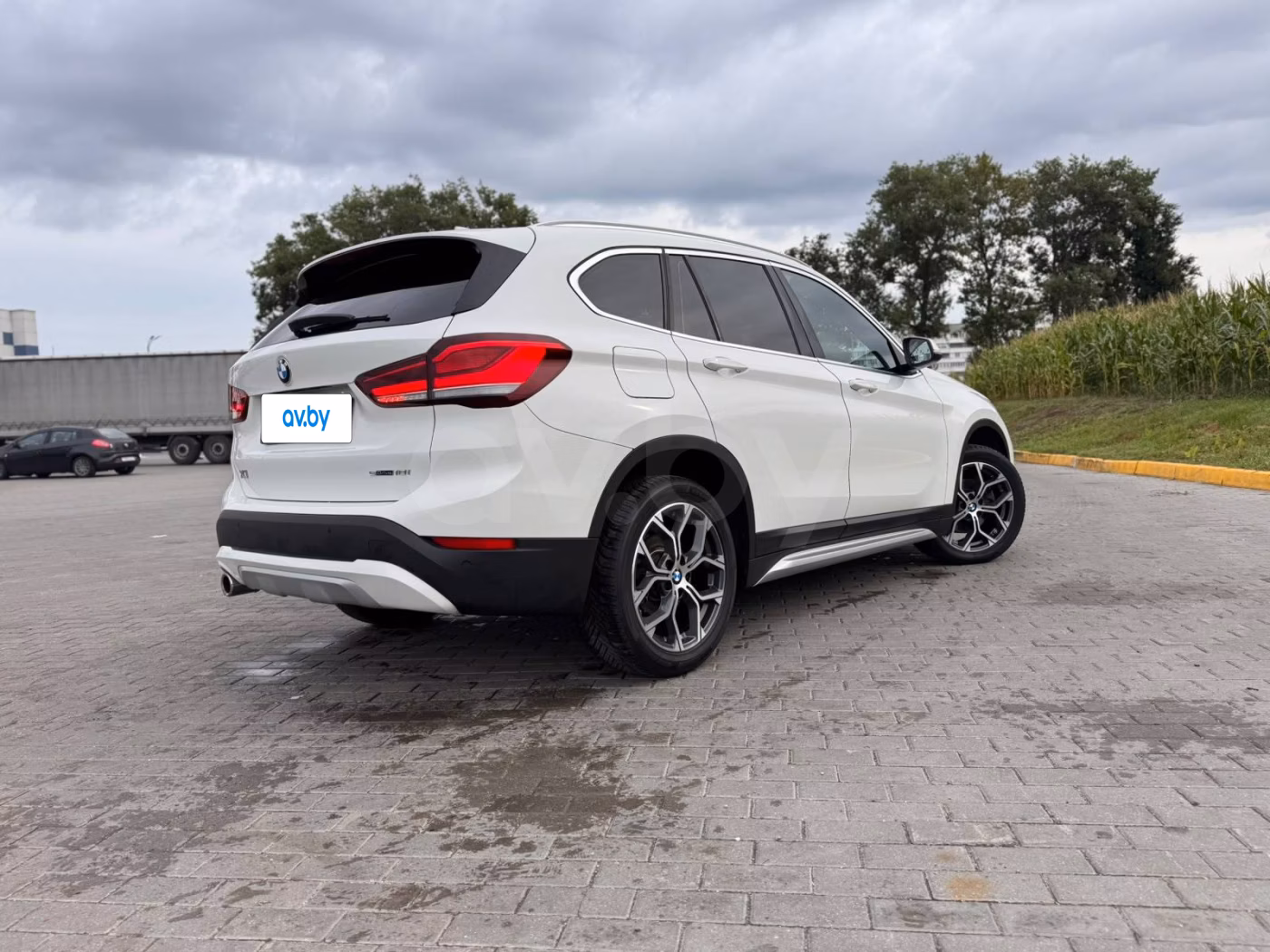 BMW X1 фото 12