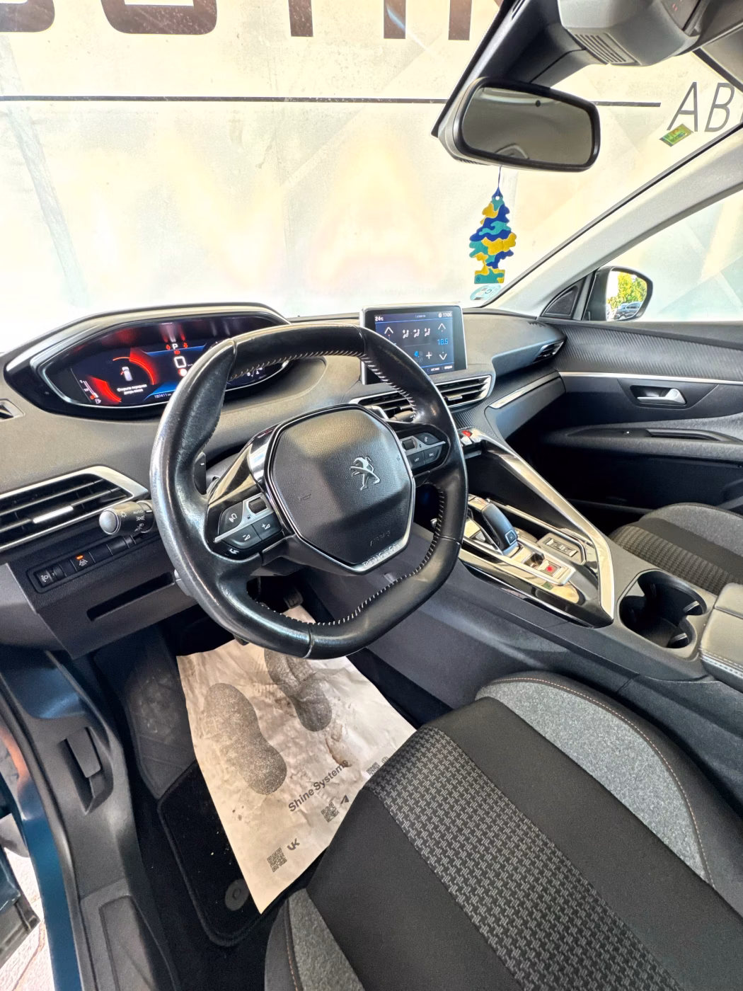 Peugeot 3008 фото 10