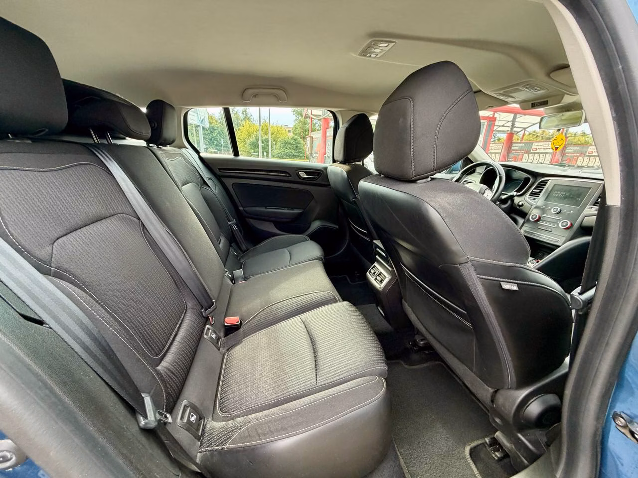 Renault Megane фото 7