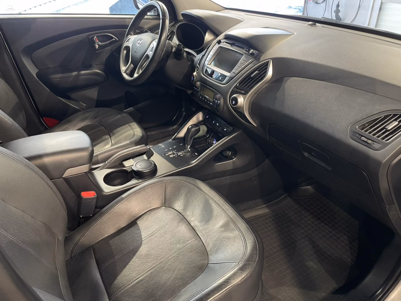 Hyundai ix35 фото 20