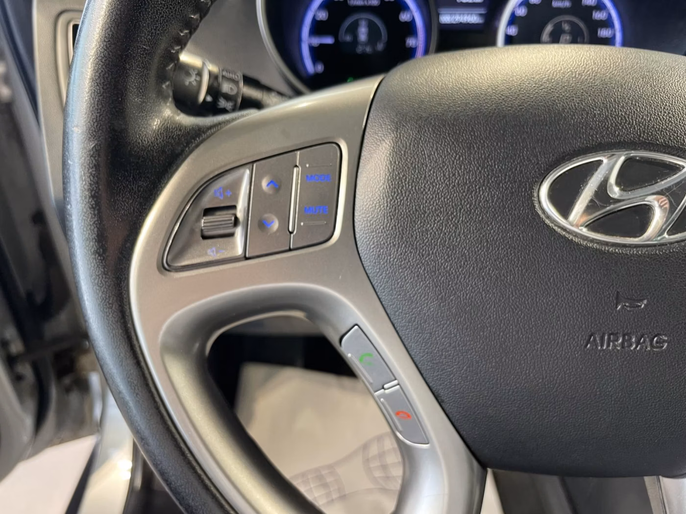 Hyundai ix35 фото 15