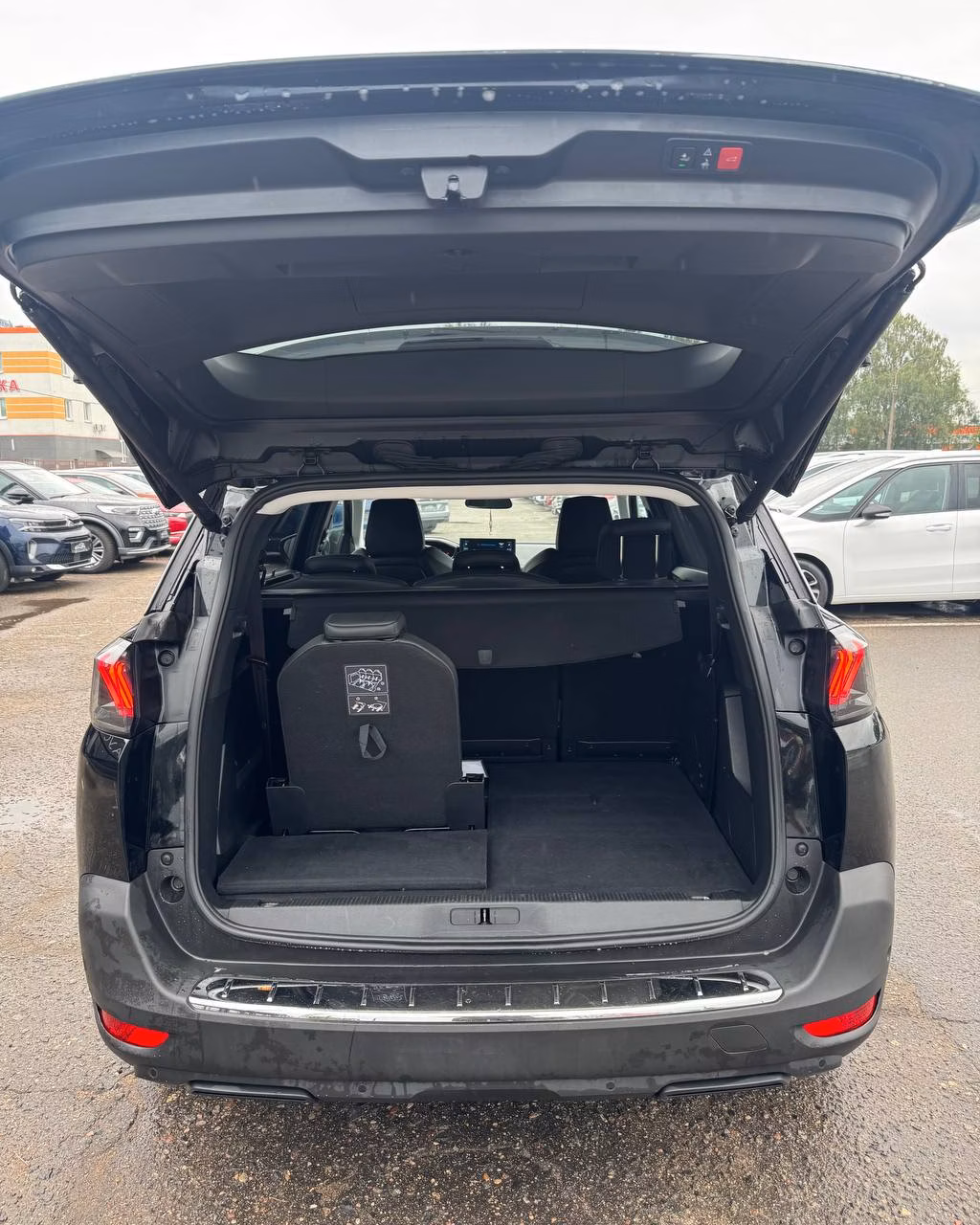 Peugeot 5008 фото 12