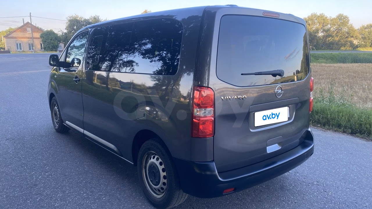 Opel Vivaro фото 2