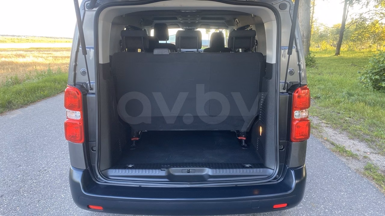 Opel Vivaro фото 13