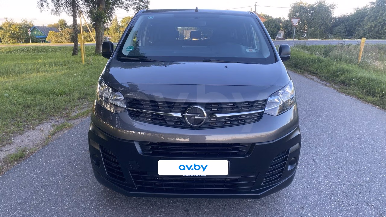 Opel Vivaro фото 8