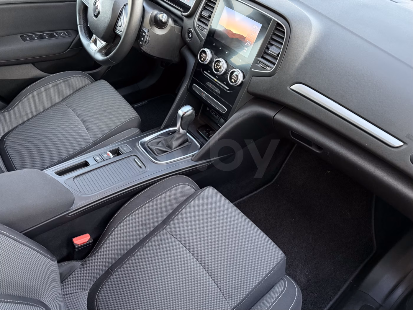 Renault Megane фото 16