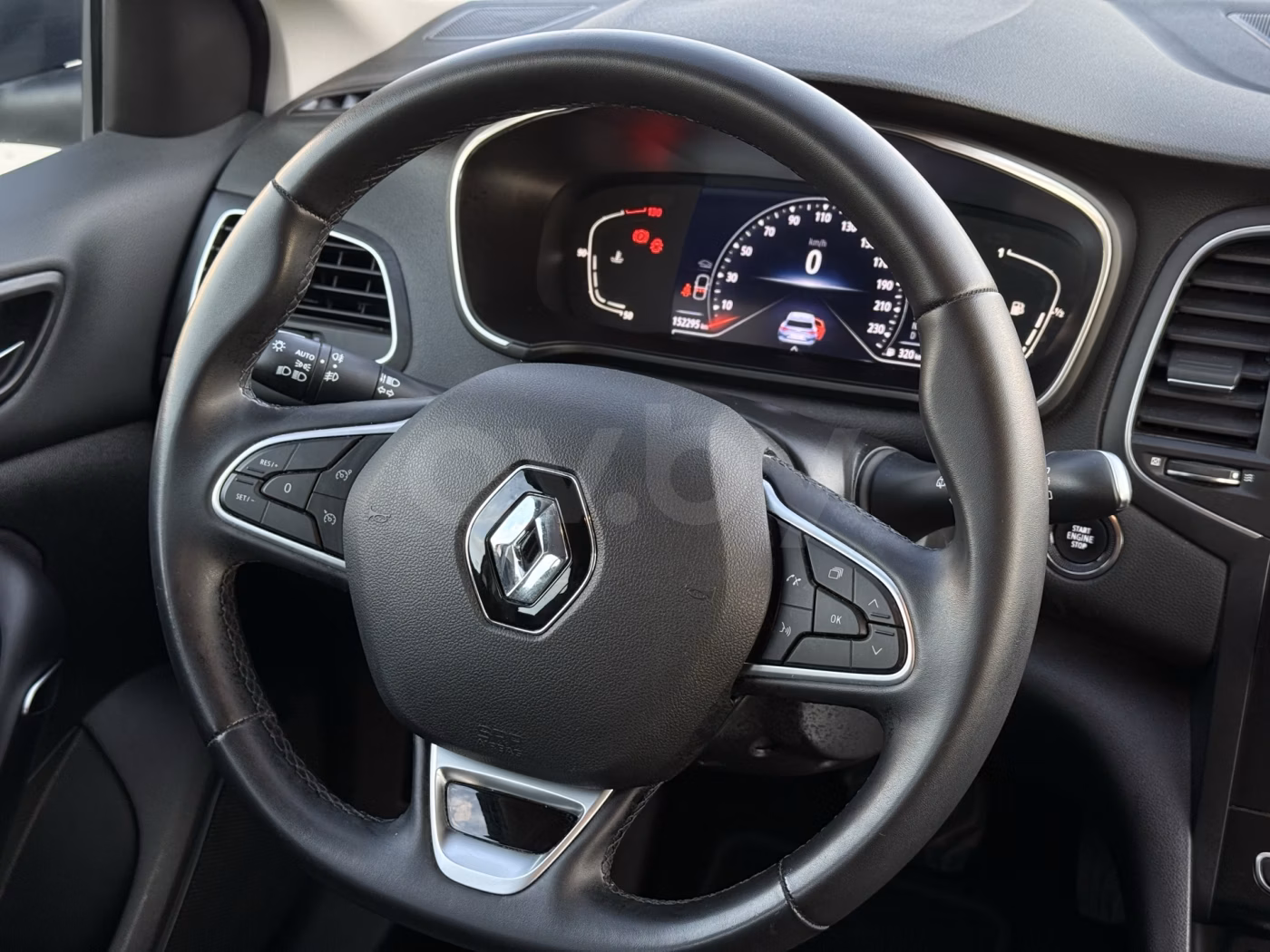 Renault Megane фото 17