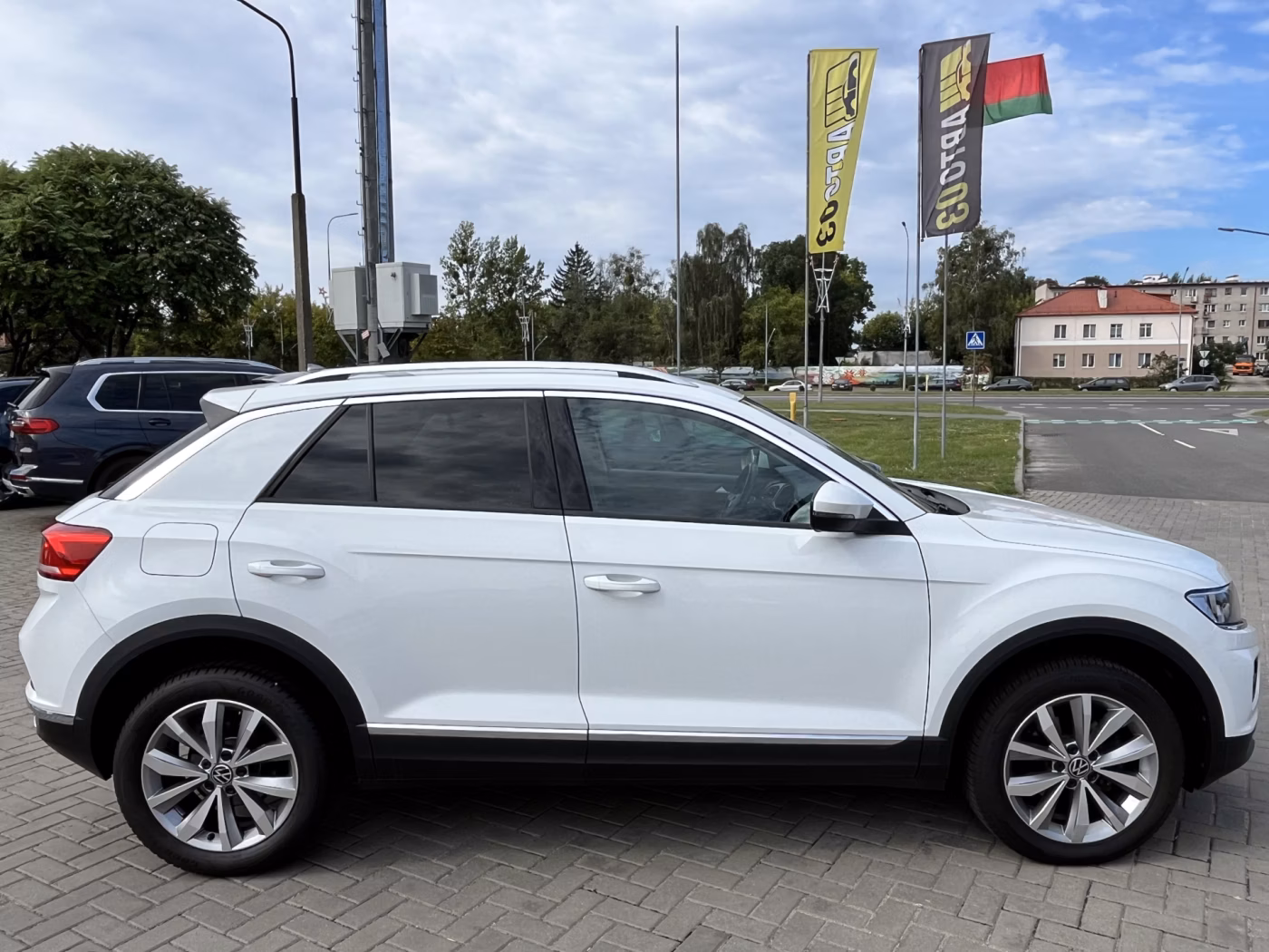 Volkswagen T-Roc фото 2