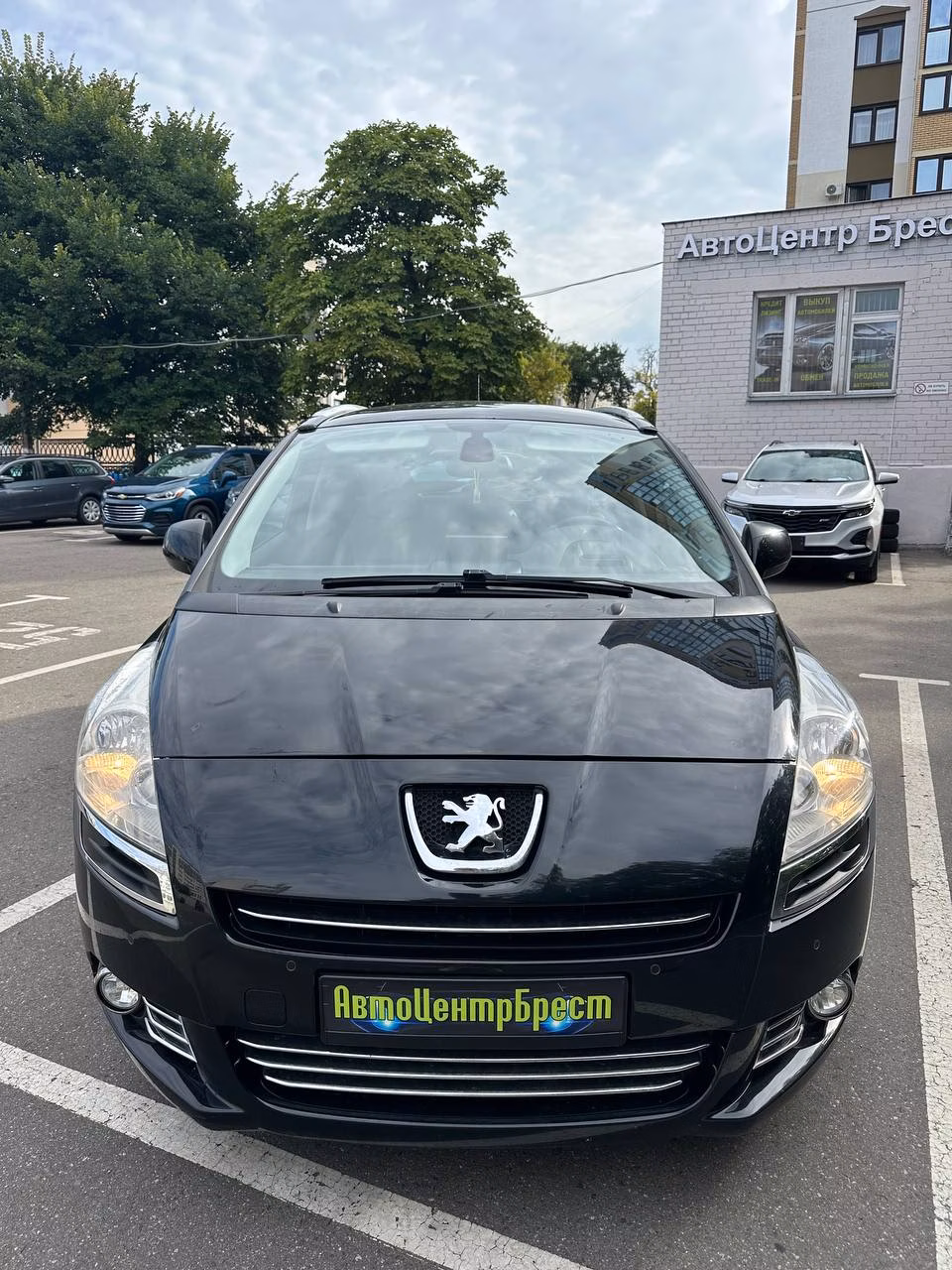 Peugeot 5008 фото 3