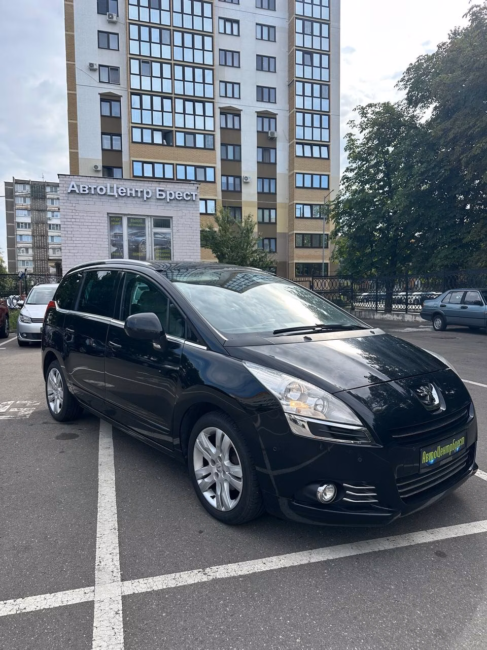 Peugeot 5008 фото 2