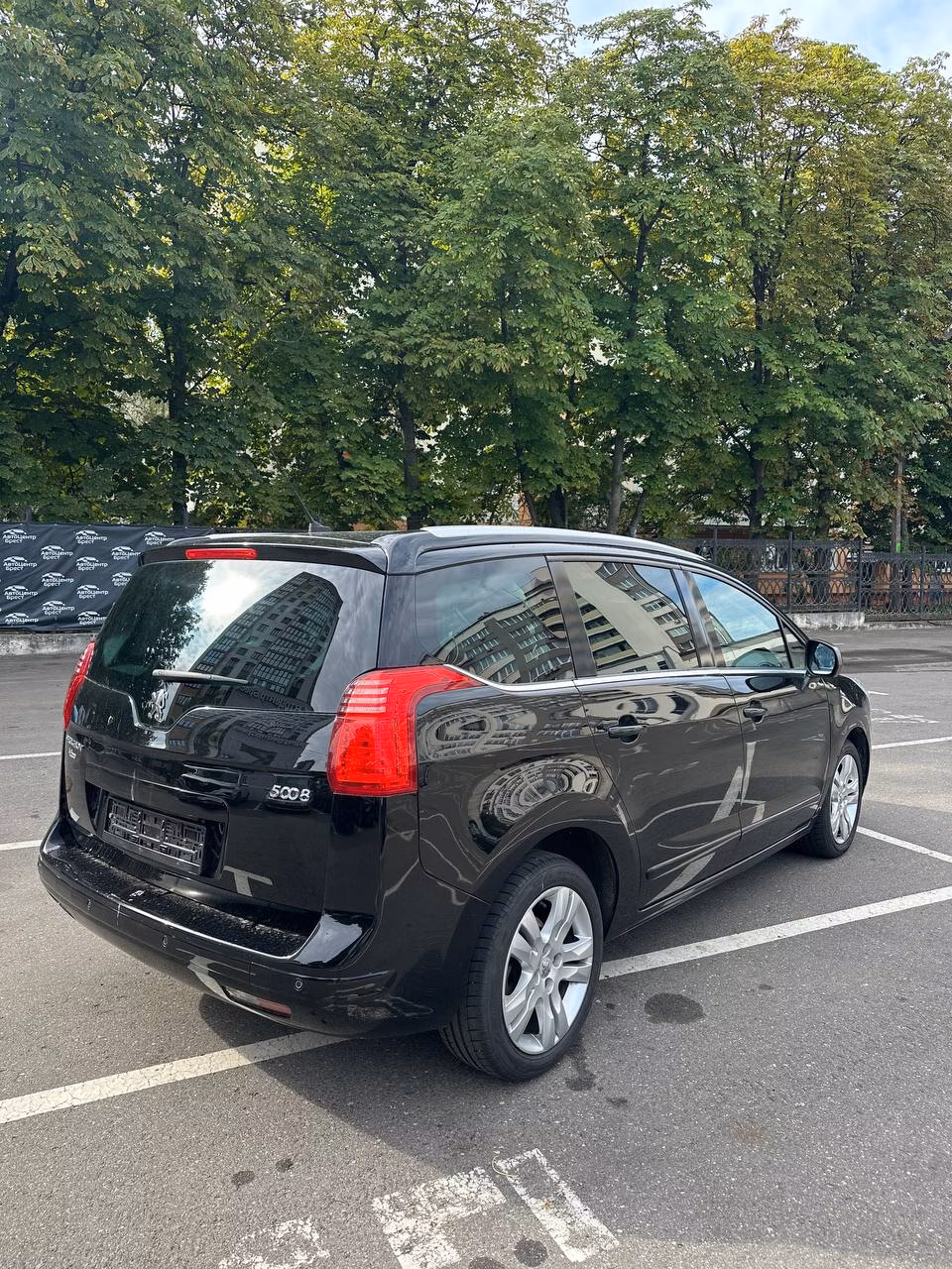 Peugeot 5008 фото 8