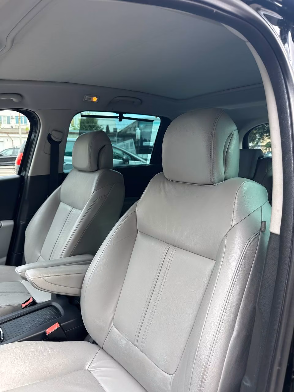 Peugeot 5008 фото 12