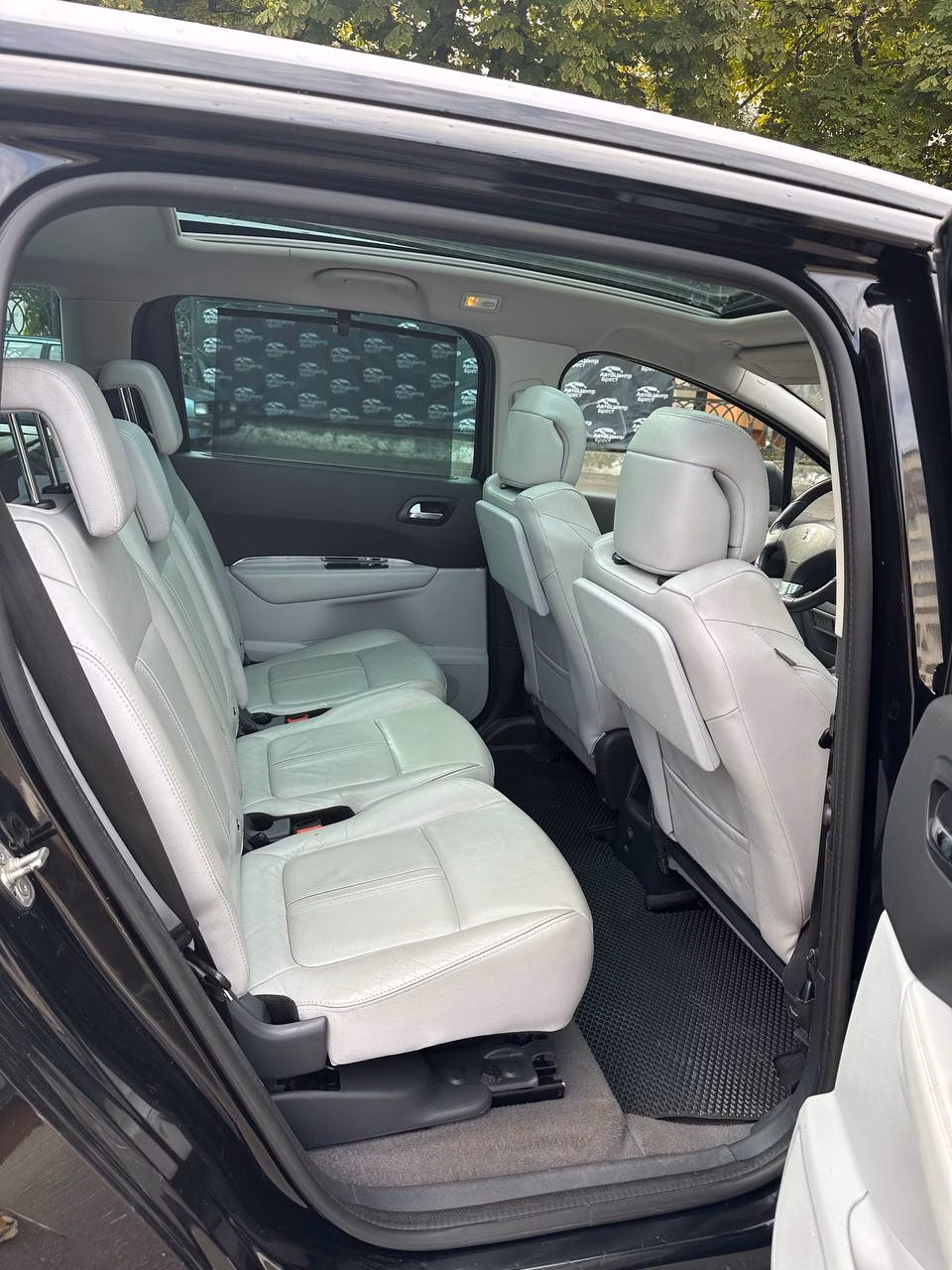 Peugeot 5008 фото 23