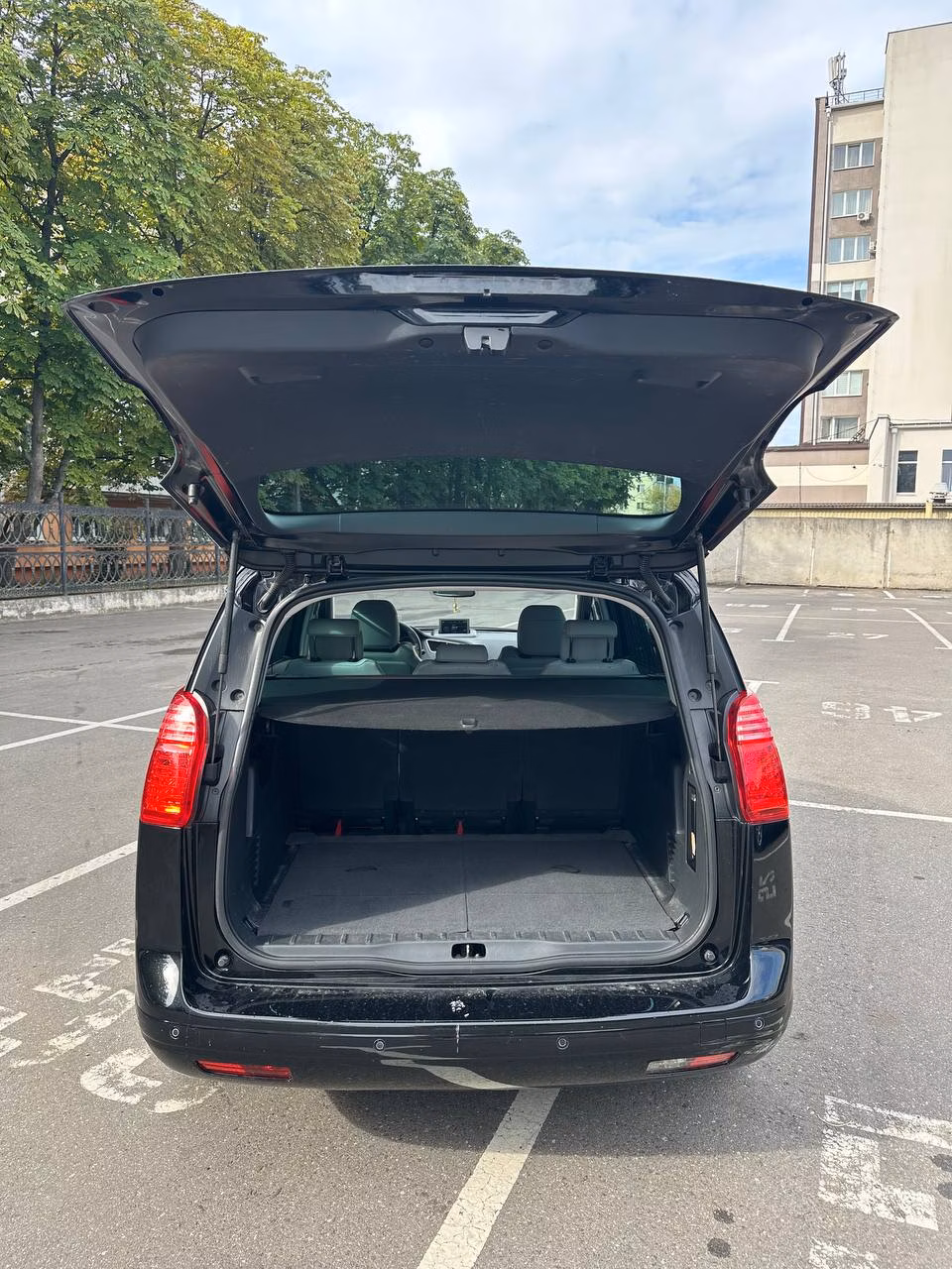 Peugeot 5008 фото 25