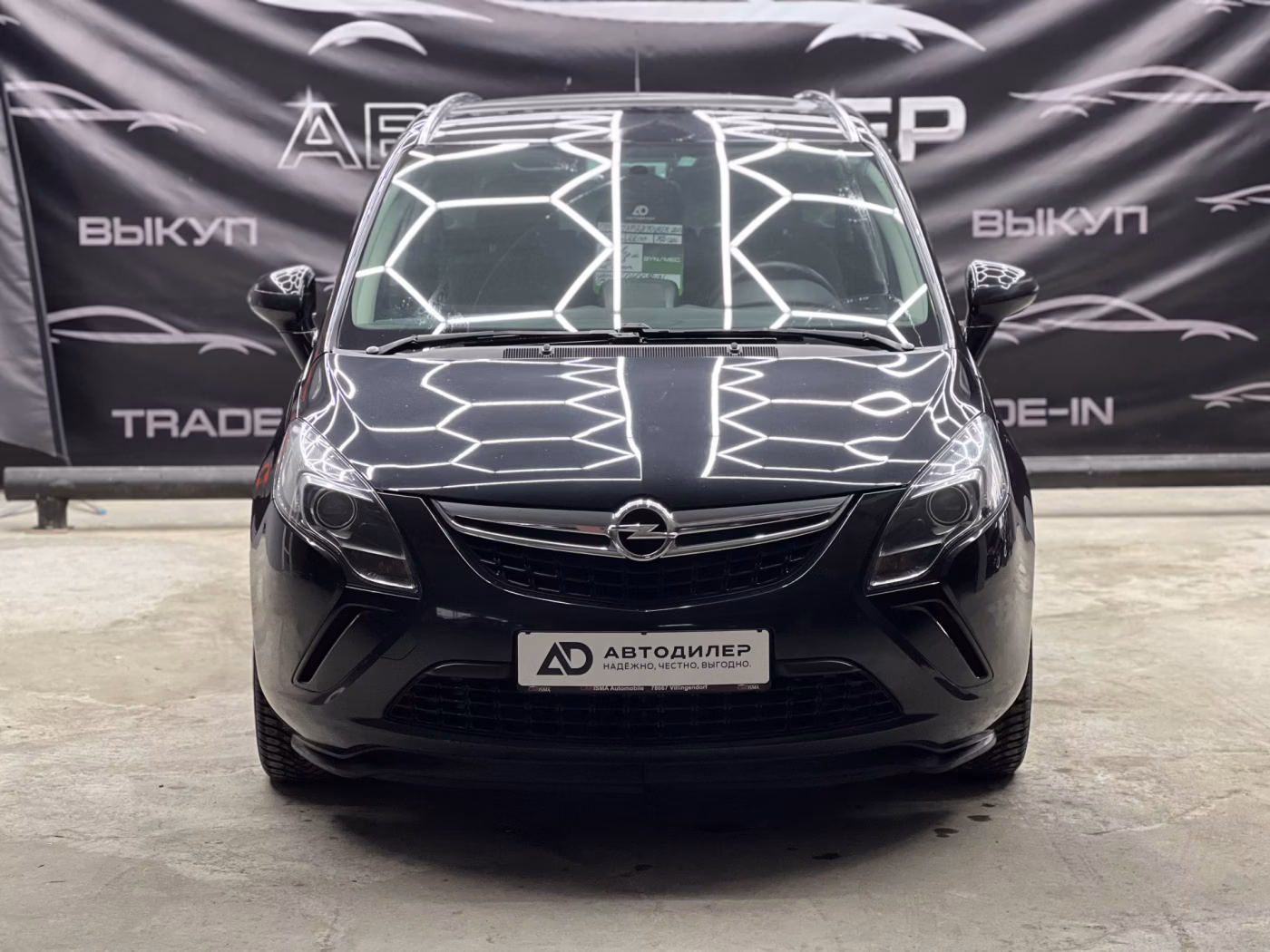 Opel Zafira фото 2