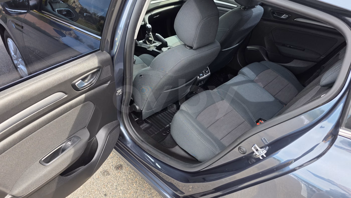 Renault Megane фото 12
