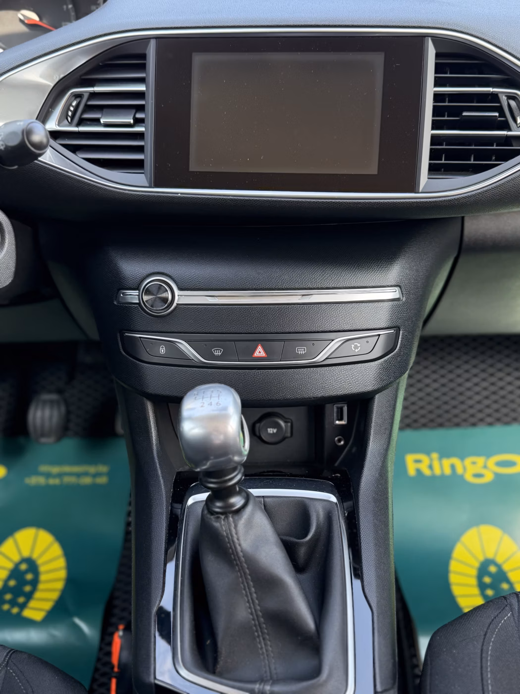 Peugeot 308 фото 13
