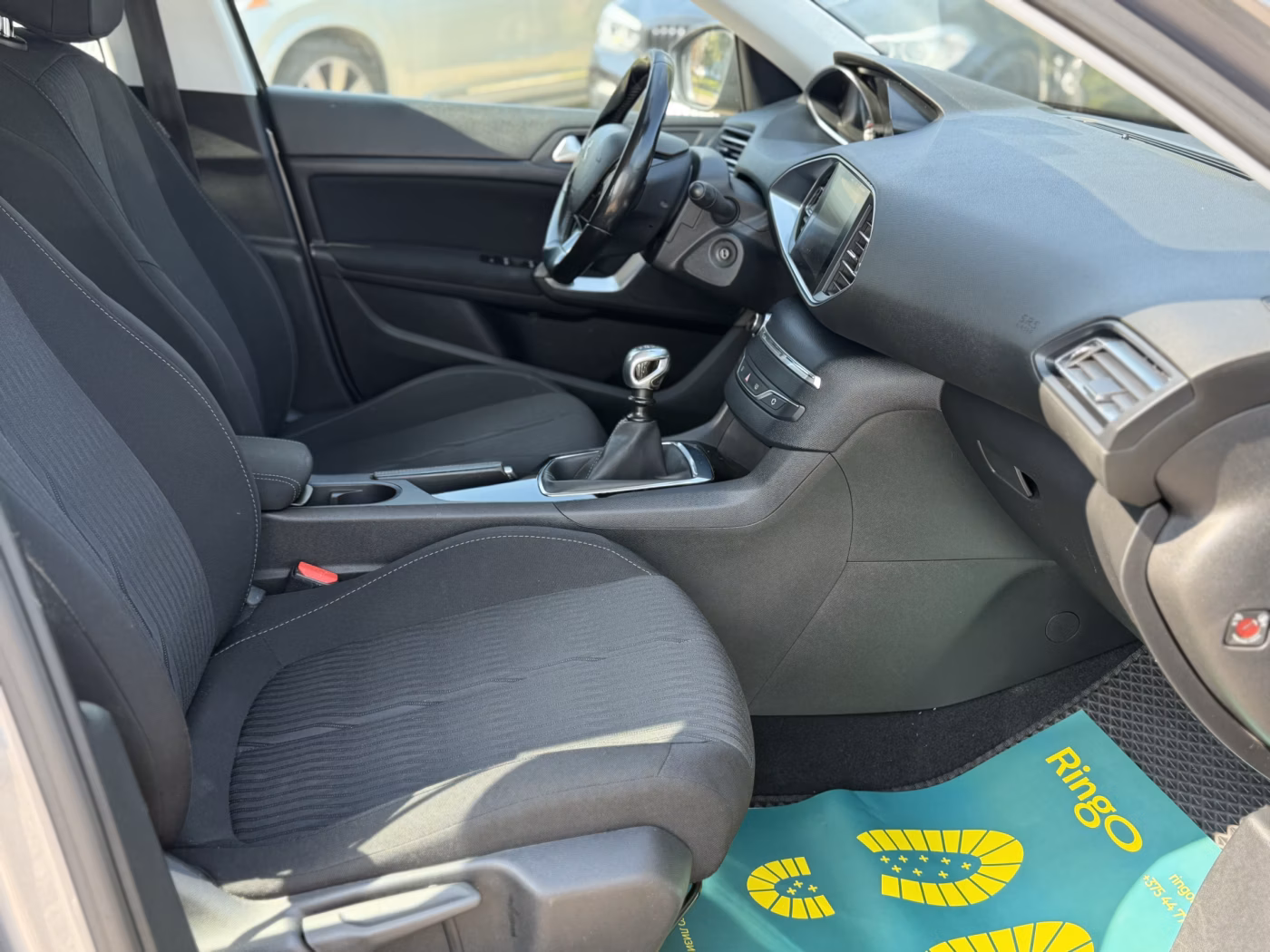 Peugeot 308 фото 14
