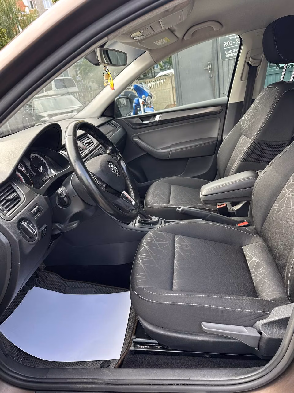 Skoda Rapid фото 9