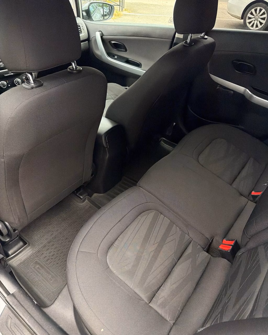 Kia Cee'd фото 11