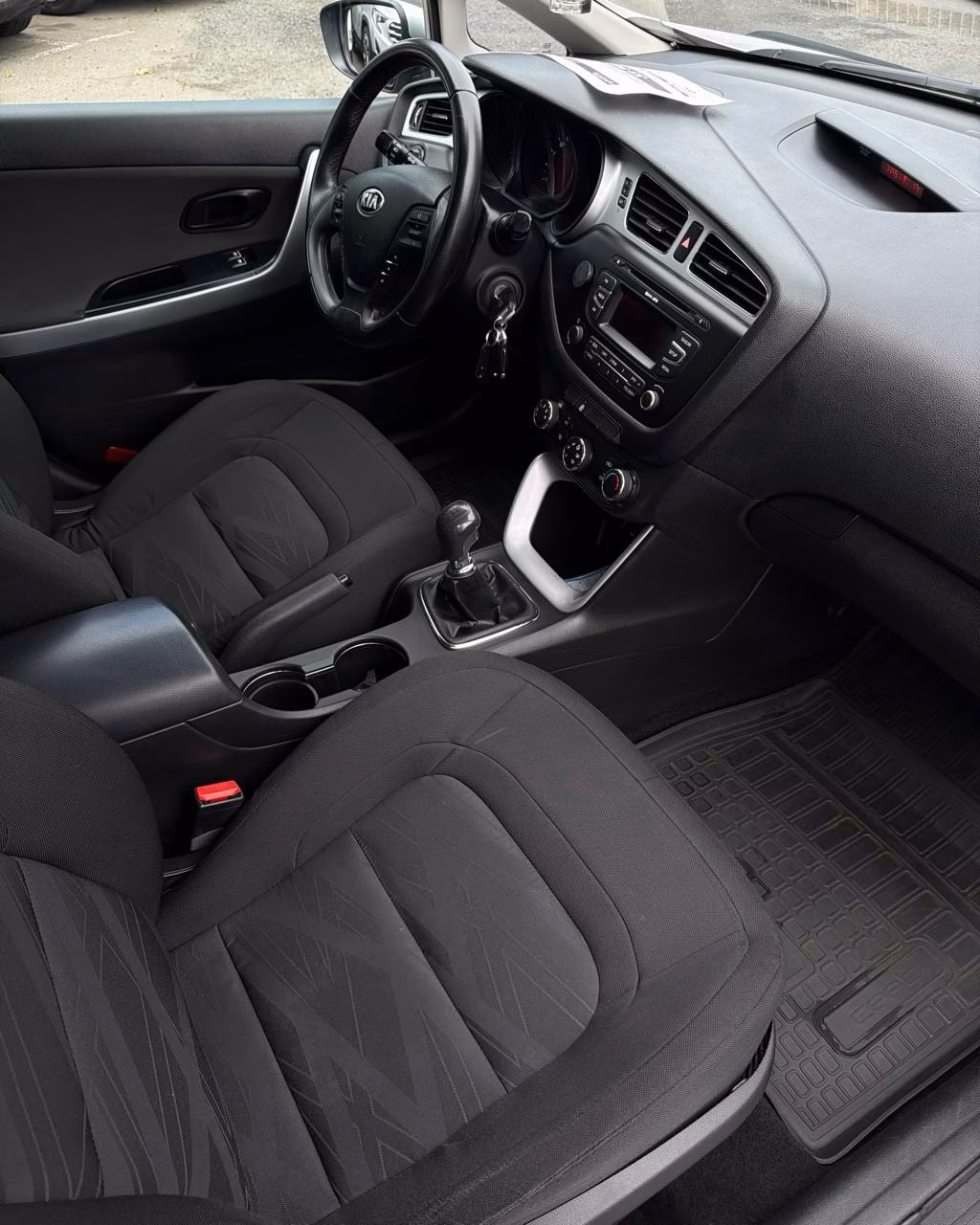 Kia Cee'd фото 13