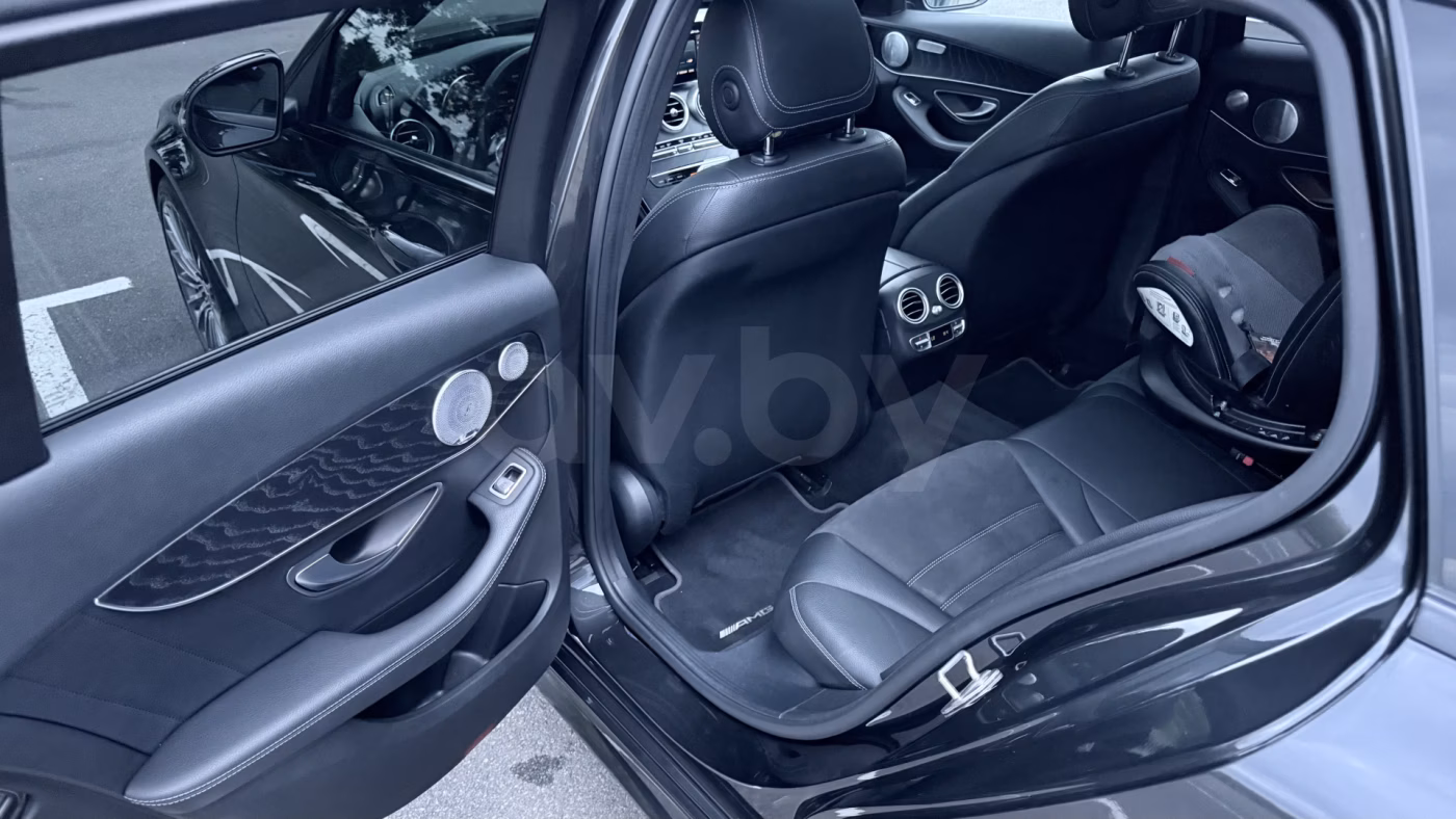 Mercedes-Benz C-Класс фото 13