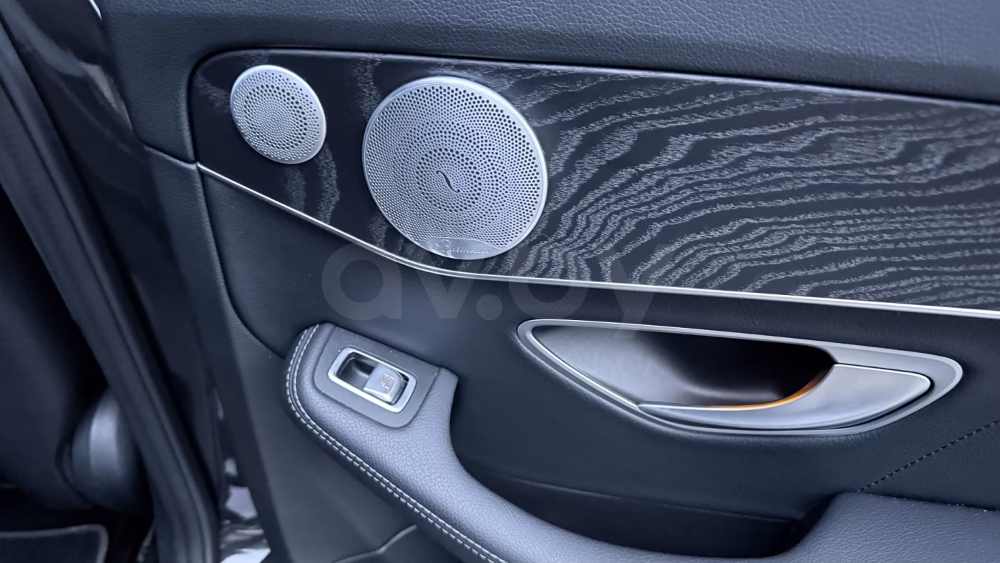 Mercedes-Benz C-Класс фото 18