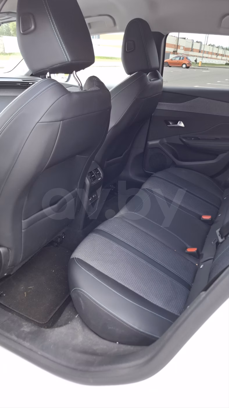 Peugeot 308 фото 10