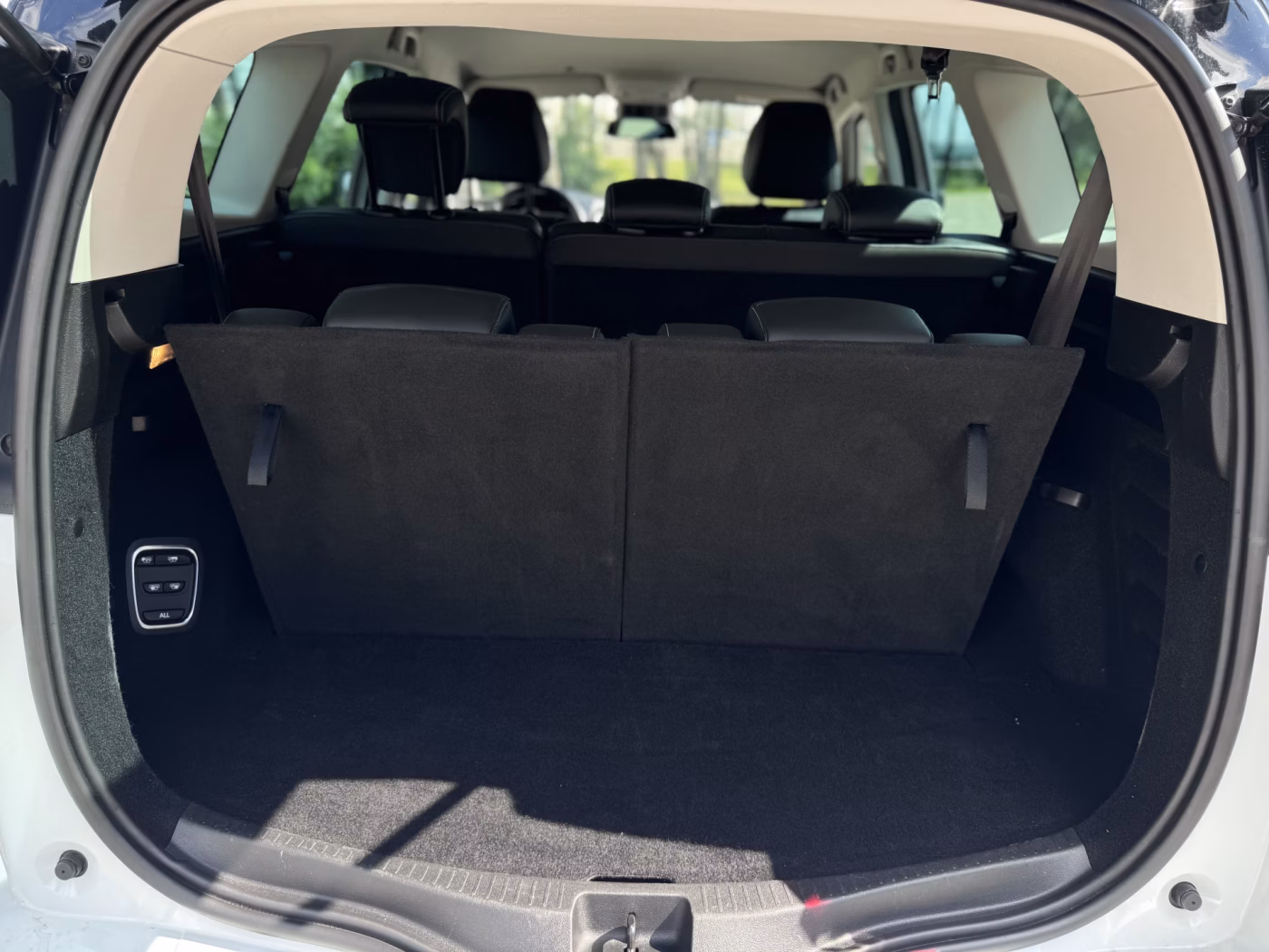 Renault Grand Scenic фото 12
